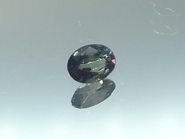 【23306】■良好なカラーチェンジ■天然アレキサンドライトルース0.12ct　ソーティングメモ付