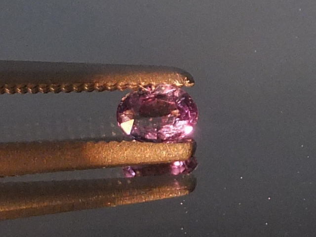 【23306】■良好なカラーチェンジ■天然アレキサンドライトルース0.12ct　ソーティングメモ付