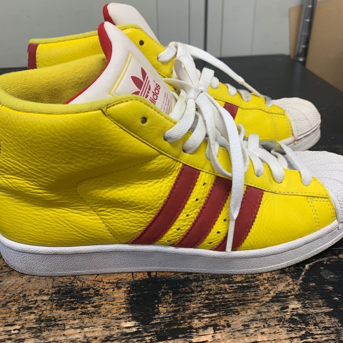 激安特価品 プロモデル アディダス ホワイト イエロー Model Pro Adidas スニーカー Juandavila Es