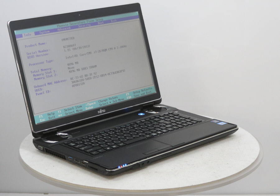 FUJITSU FMVN77ED LIFEBOOK NH77/ED Core i7-2670QM 2.20GHz 4GB 500GB 