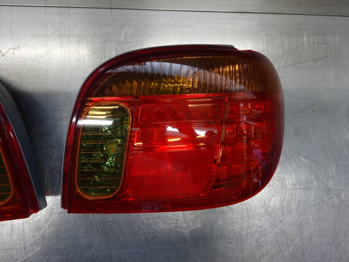 TOYOTA トヨタ Vitz ヴィッツ RS NCP10 NCP13 純正 テールランプ 