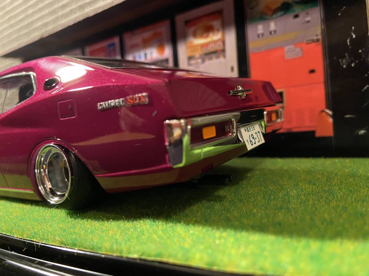 1/24 ローレル 130 カスタム ジオラマ クリアケース付き グラチャン 旧 