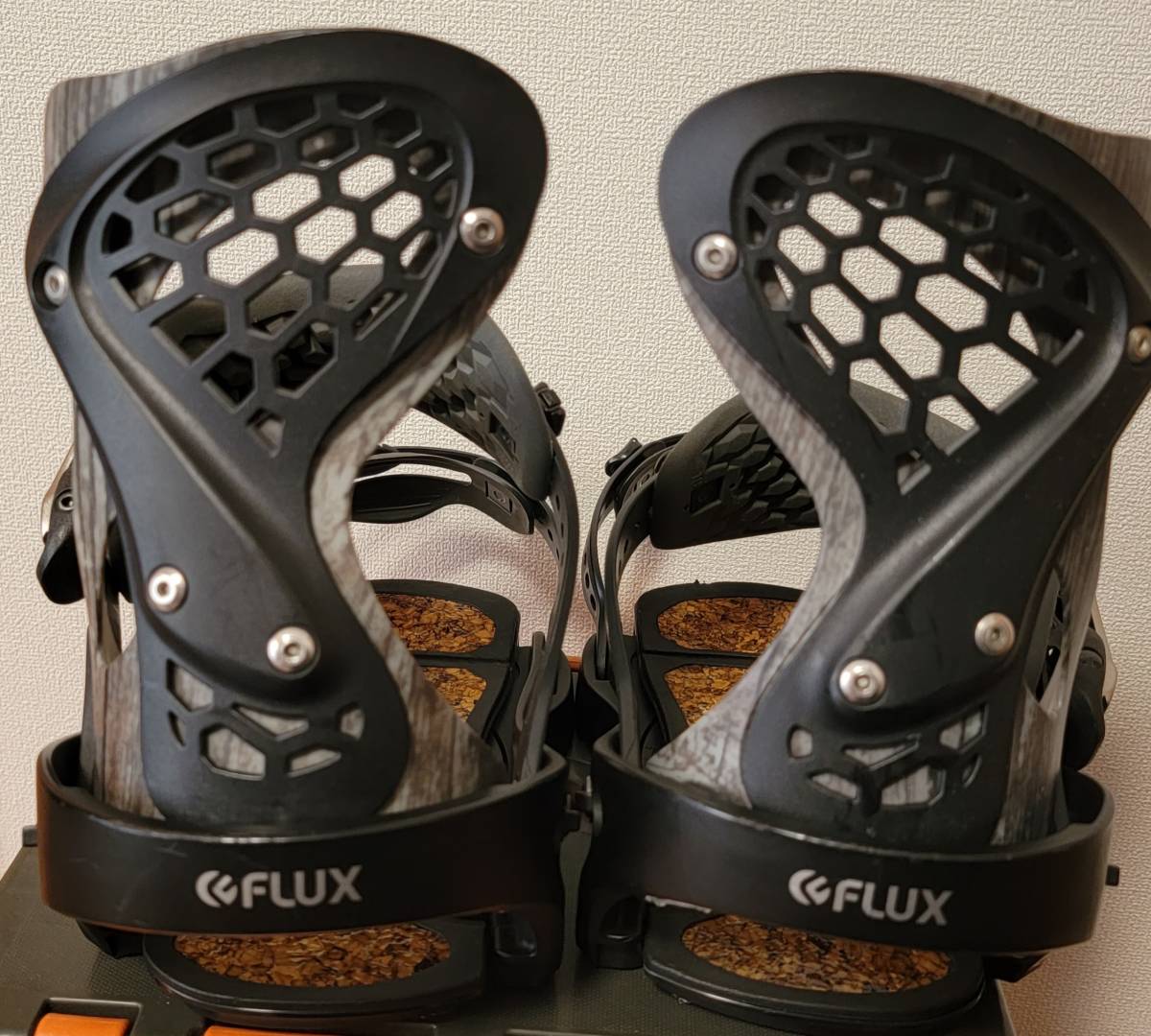 送料無料【FLUX XV LTD】フラックス Sサイズ スノーボード