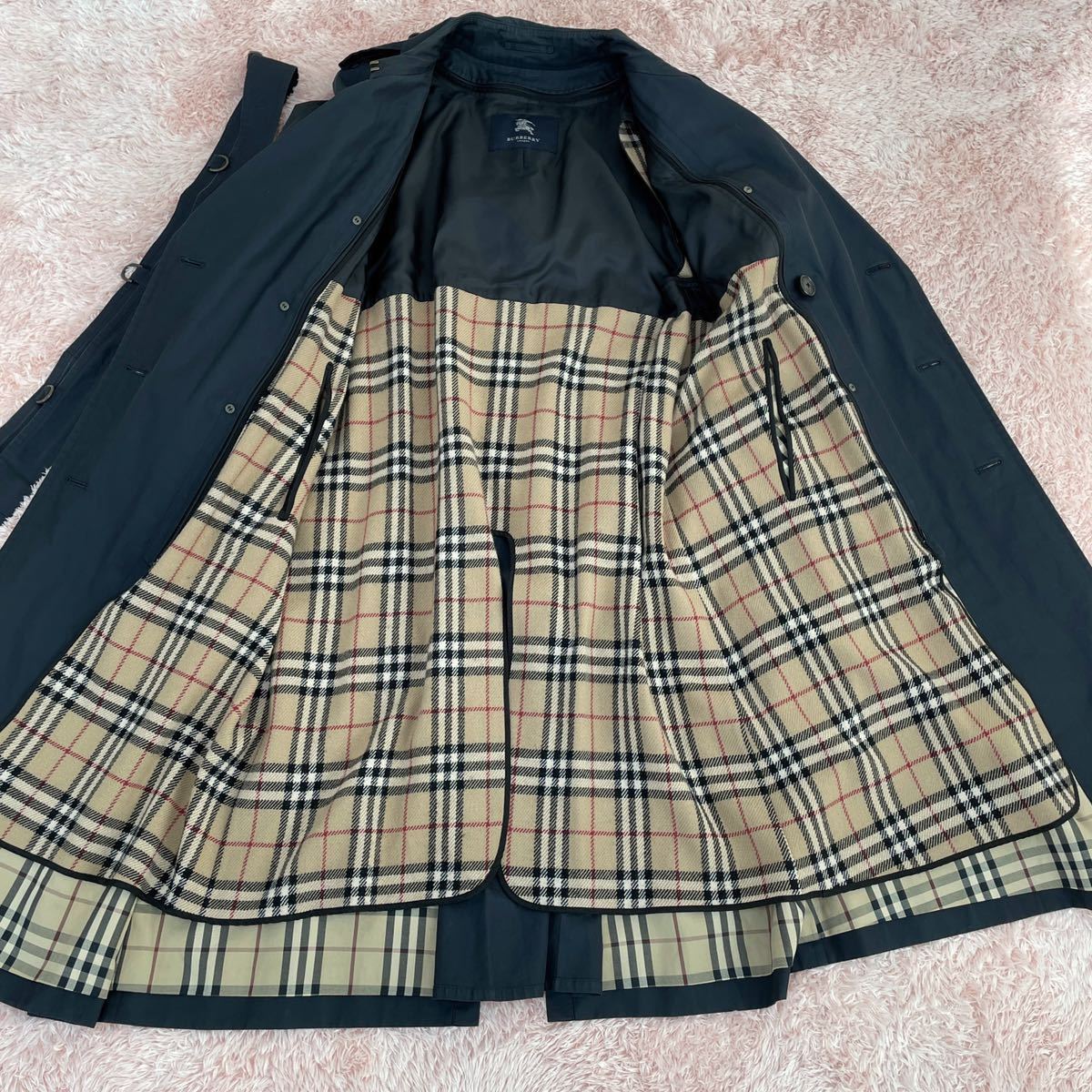 最高峰!! バーバリーロンドン トレンチコート 希少180サイズ XL以上 ロング丈 ノバチェック柄 BURBERRY カシミヤライナー ダークネイビー トレンチコート BURBERRY バーバリー 定価18万○美品BURBERRY LONDON○最高級ステンカラーコートノバ トレンチ