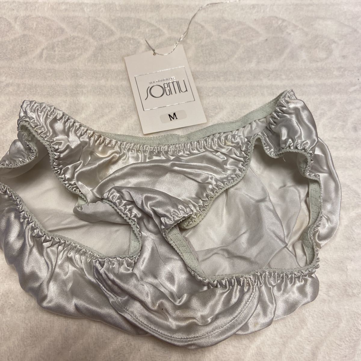 5 1 レディース 女性用 下着 ショーツ Mサイズ 絹100 ツルツル シルク 清楚系 可愛い系 その他 売買されたオークション情報 Yahooの商品情報をアーカイブ公開 オークファン Aucfan Com