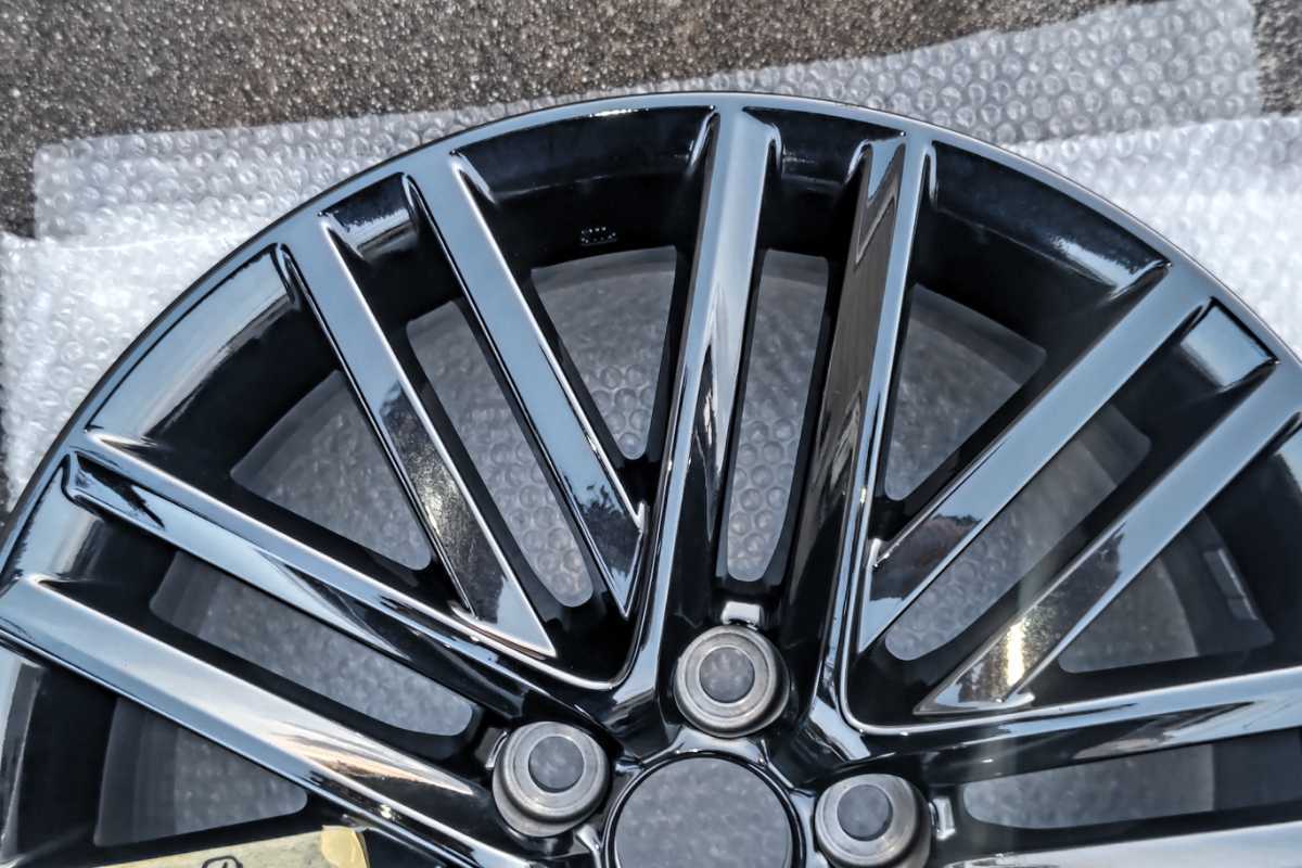 ① TOYOTA CROWN 210 クラウン アスリート ロイヤル 特別仕様車 ブラックスタイル ブラックスパッタリングメッキ ホイール 18インチ トヨタ クラウン アスリート 2.5 ワンオーナー Athlete
