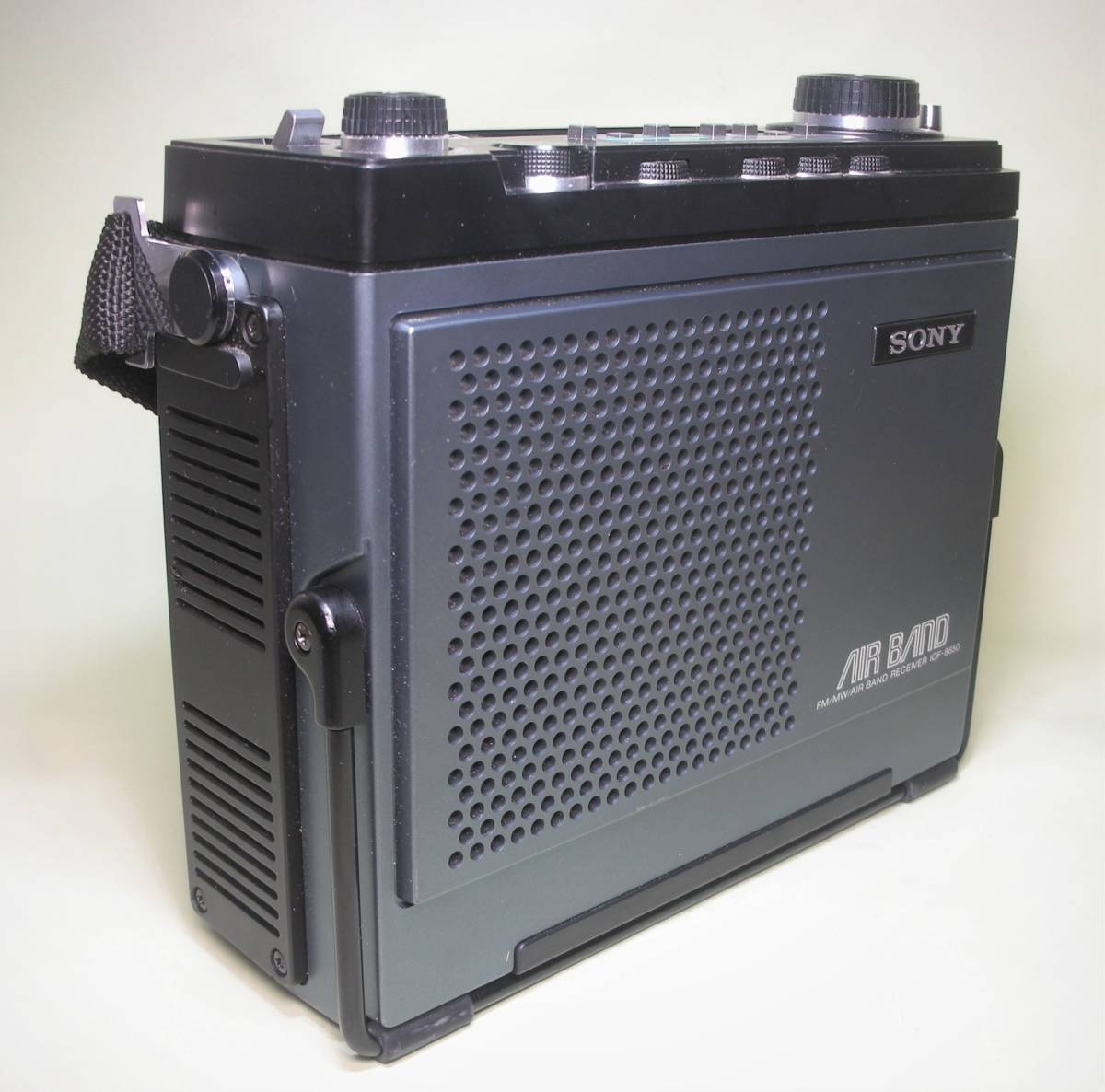 SONY ソニー ICF-8650 ラジオ ベルト付き(アンティーク)｜売買された