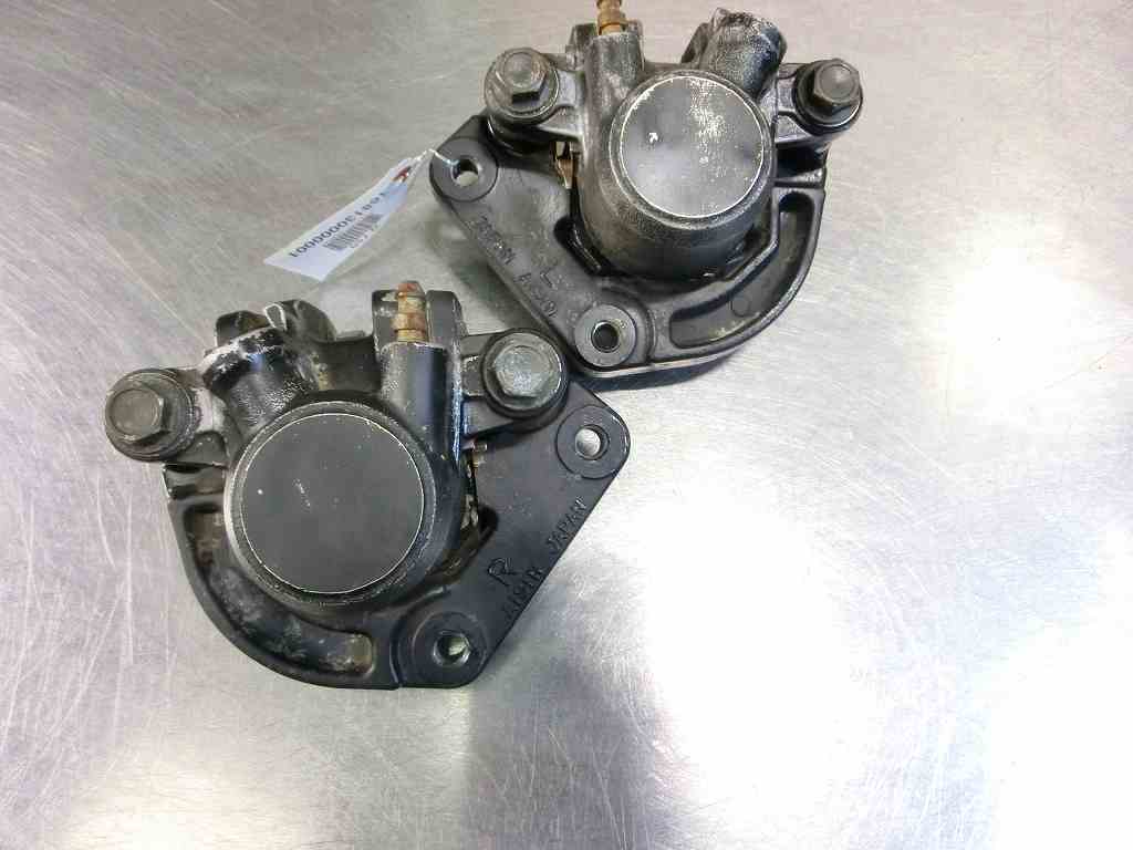 GSX750Sカタナ フロントブレーキキャリパー左右セット☆2型、刀750