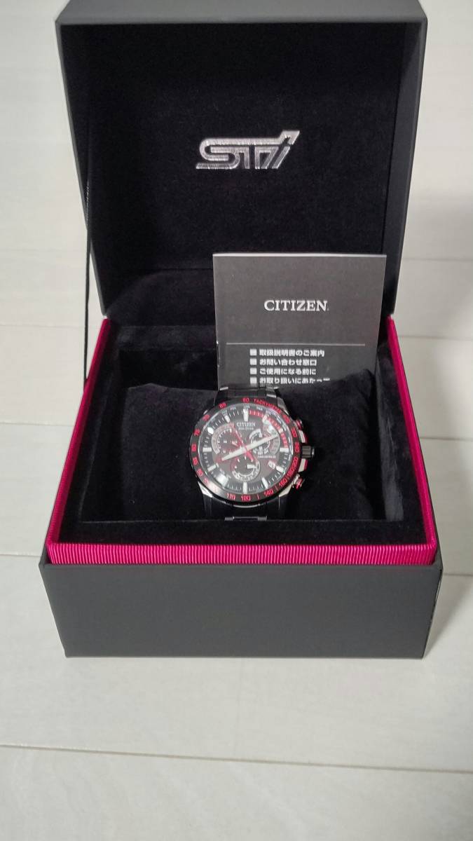 【新品・未使用】STI Sports Chronograph 2022　スバル CITIZEN　STI 2022 限定300本 シリアル付　ケース付き　腕時計