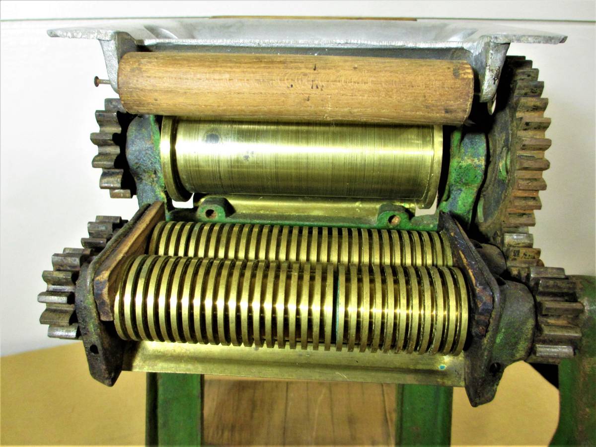 小野式製麺機　切り刃2mm 緑色手動パスタ製造機 うどん、そば　即可動品 小野式製麺機 切り刃2mm 緑色手動パスタ製造機 うどん、そば 即