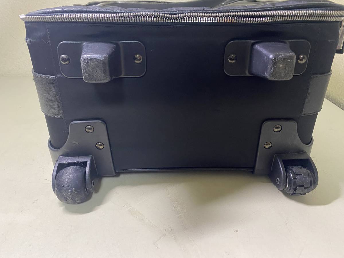 美品 PRADA キャリーケース オールサフィアーノレザー ポケット多