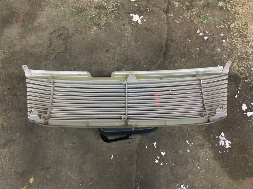 ランドクルーザー 100 ランクル 100 純正 オプション フロントグリル  