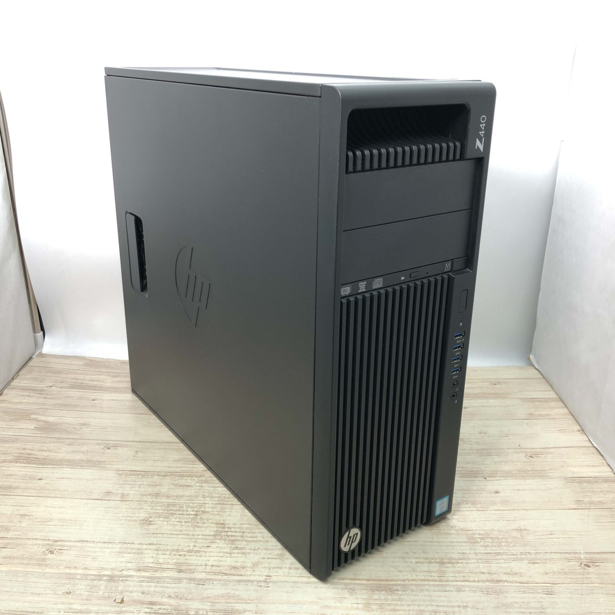 HP Z440 Workstation - Xeon Intel E5-1620 com: | 16GB RAM 0 E5-1650