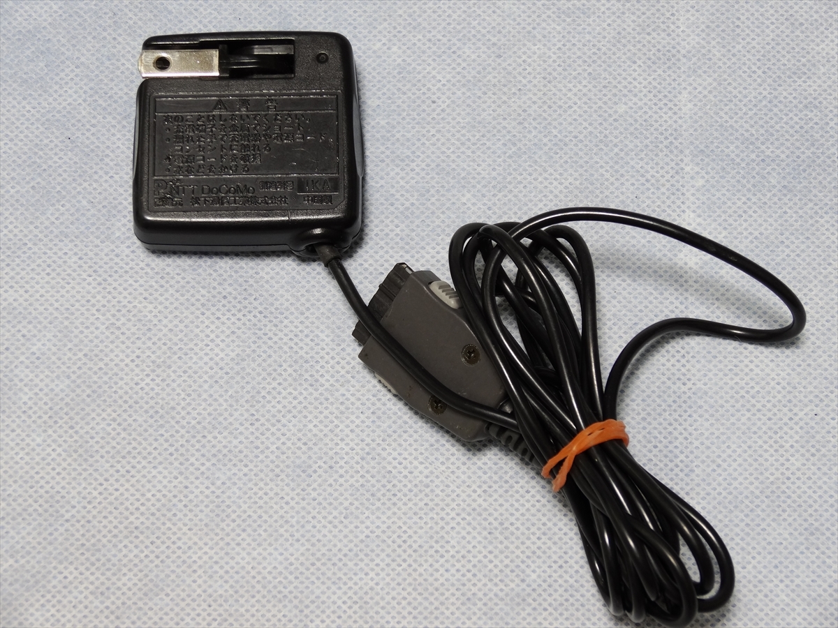 Docomo P002 Acアダプタ ドコモ Mova Pdc 携帯充電器 送料140円 Ika 充電器 売買されたオークション情報 Yahooの商品情報をアーカイブ公開 オークファン Aucfan Com