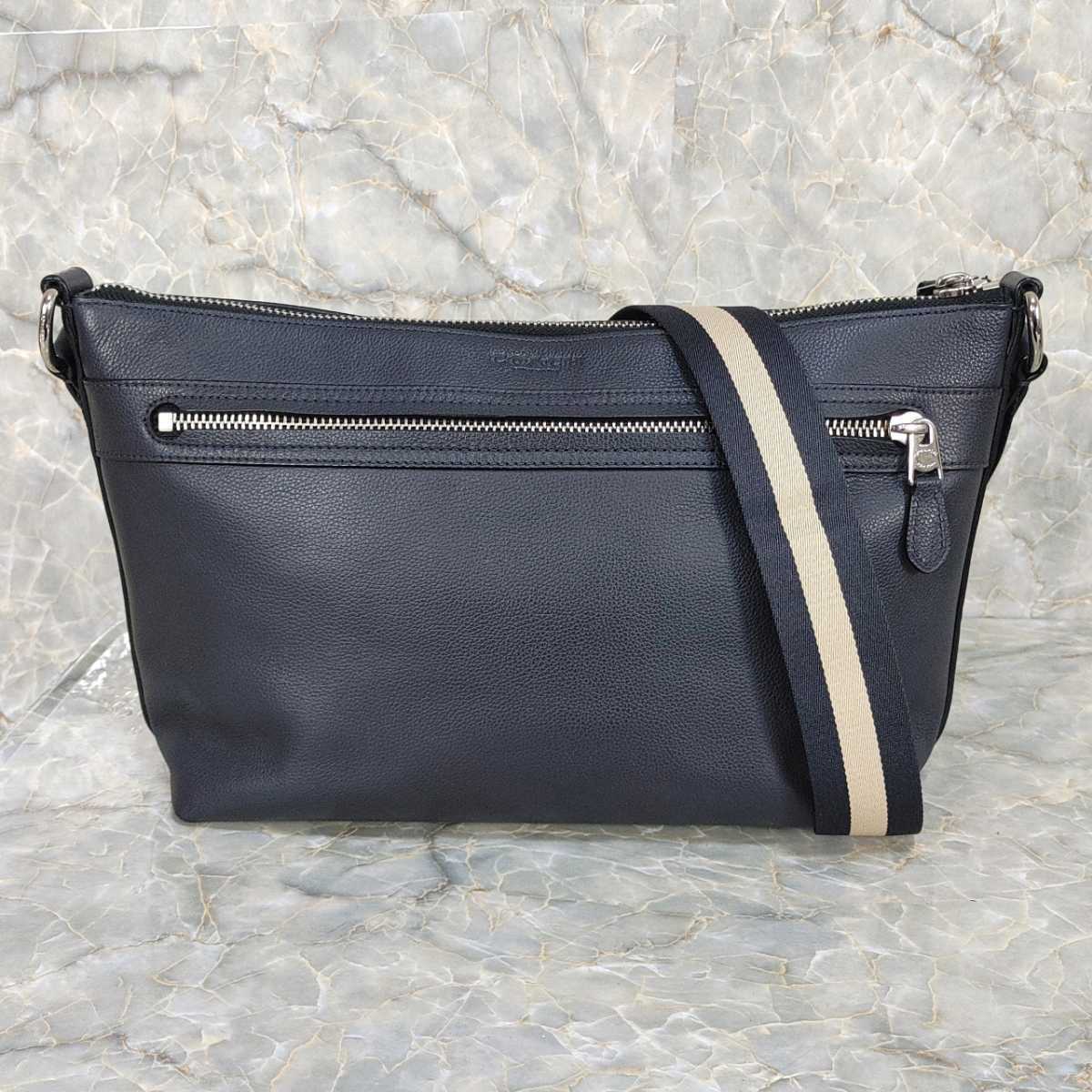 定価￥59，400・良品】コーチ COACH スムーズレザー ショルダーバッグ 