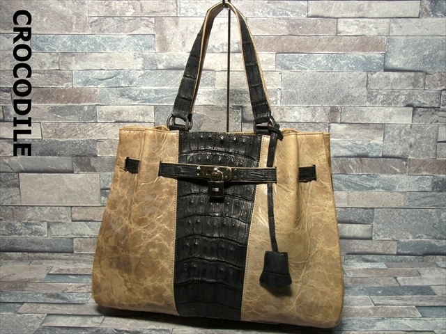 良品 カイマン クロコダイル レザー ハンドバッグ トートバッグ ブラック ベージュ系 シルバー金具 カデナ ワニ 鰐革 エキゾチックレザー