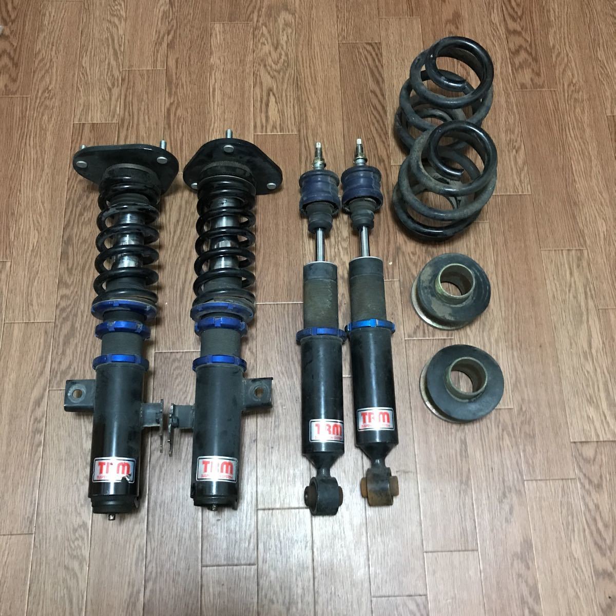 【最新作，正規品】 使用歴少 TRM製全長式車高調 トヨタアルファード ヴェルファイア 20系 使用キョリ約2万キロ以内(サスペンションキット（一式）)｜売買されたオークション情報、yahooの商品情報をアーカイブ サスペンションキット（一式）