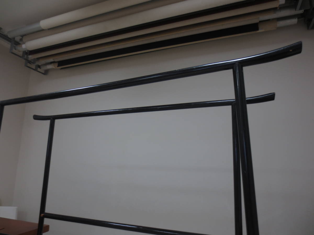 大衣桁2つ 小衣桁１つ 衣紋掛け 着物掛け 和家具 木製 日本 売買されたオークション情報 Yahooの商品情報をアーカイブ公開 オークファン Aucfan Com