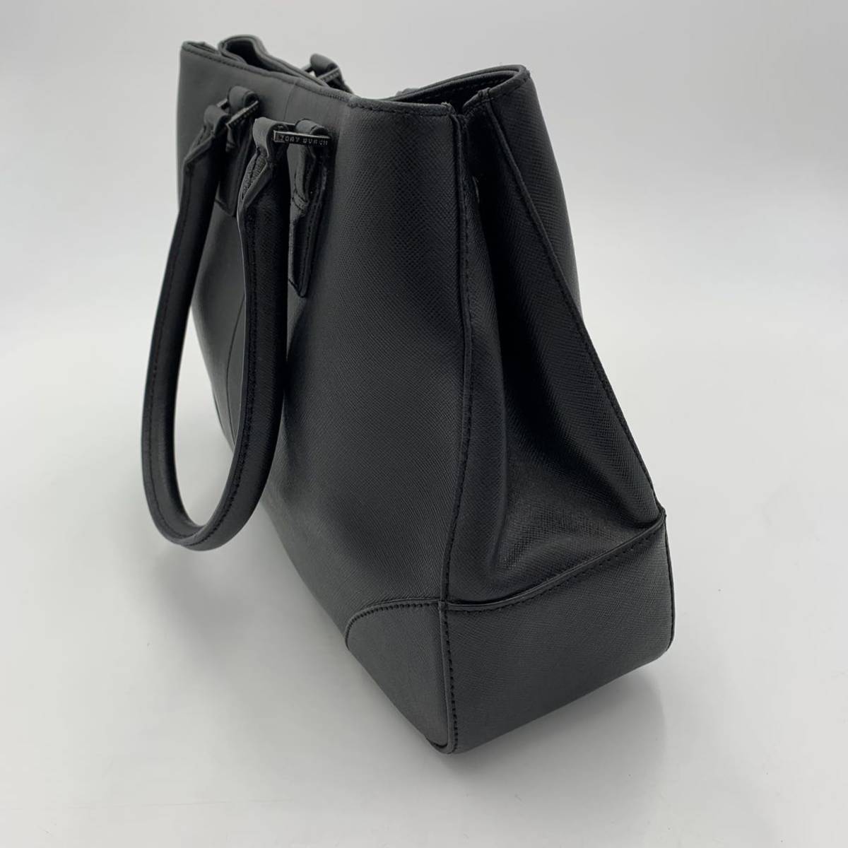 @ 高級感溢れる!! [鏡/ミラー付属] Tory Burch トリーバーチ PVC×レザー ハンドバッグ 手提げ鞄 トートバッグ レディース 婦人鞄 BLK Tory ミラー Burch ミニウォレット トリーバーチミラー Sunglasses