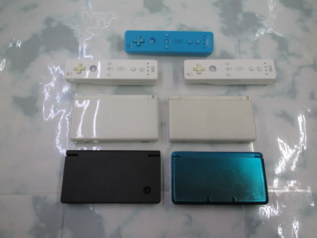  NINTENDO3DS DSi DSLite Wiiリモコン SWITCH HORIコントローラー YOBWIN SWITCHコントローラー ジョイコン 動作未確認 ジャンク(ニンテンドー3DS本体)｜売買されたオークション情報、yahooの商品情報をアー ニンテンドー3DS本体
