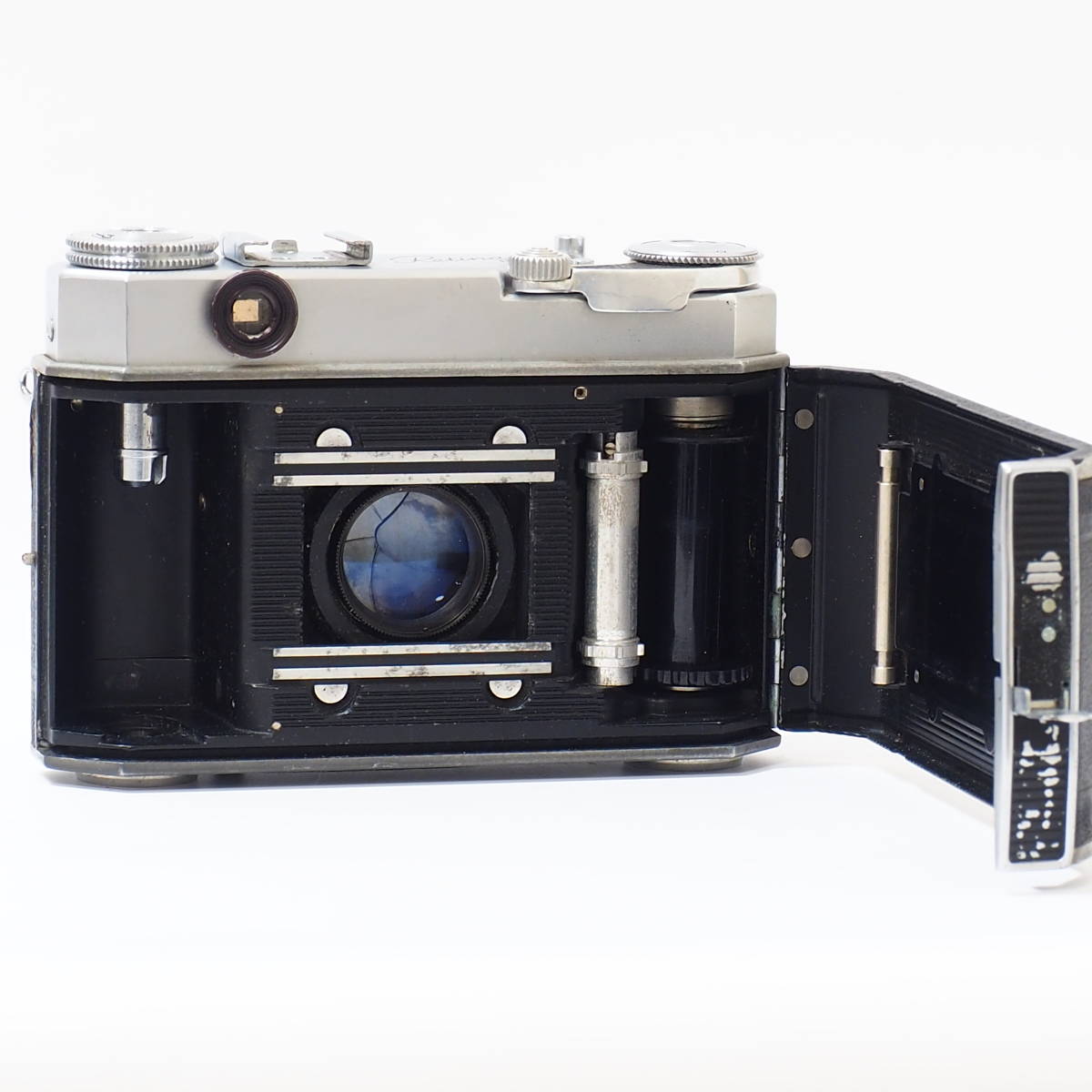 Kodak Retina IIa Rodenstock Retina-Heligon 50mm F2 A With SYNCHRO