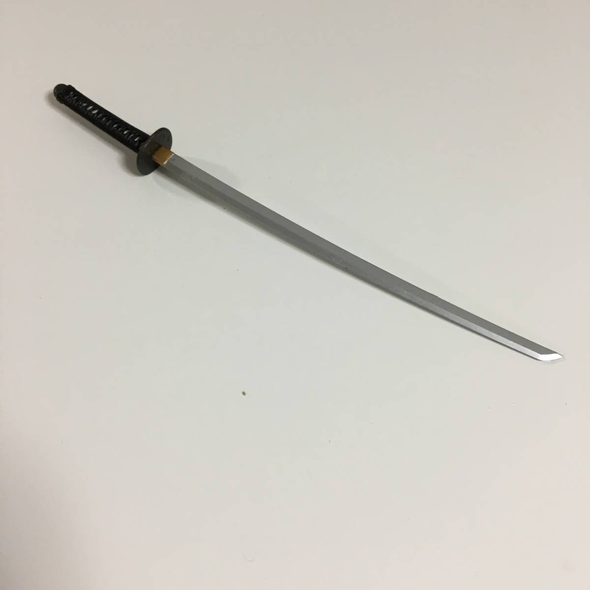 1/6 スケール？　金属製　剣　1/6 フィギュア　用　検　ホットトイズ 202134 1/6 フィギュア 武器 マシンガン 銃 アサルトライフル 検