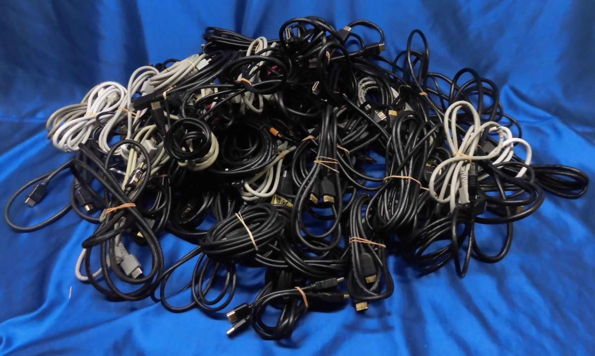 【豊富な，新品】 送料800円 一部地域除く ジャンク 動作未確認 HDMI ケーブル 約69本 セット K(HDMIケーブル)｜売買されたオークション情報、yahooの商品情報をアーカイブ公開 - オークファン HDMIケーブル