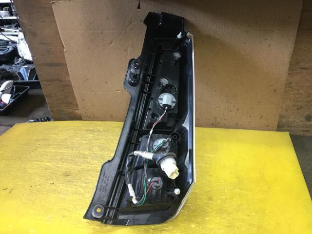 ワゴンＲ DBA-MH34S 左テールランプ 660 スティングレイ T R06A-DET Z7T パール 35603-72M1 35670-72M10 左 mh34s テールランプ MH34S NO.187608◇ :