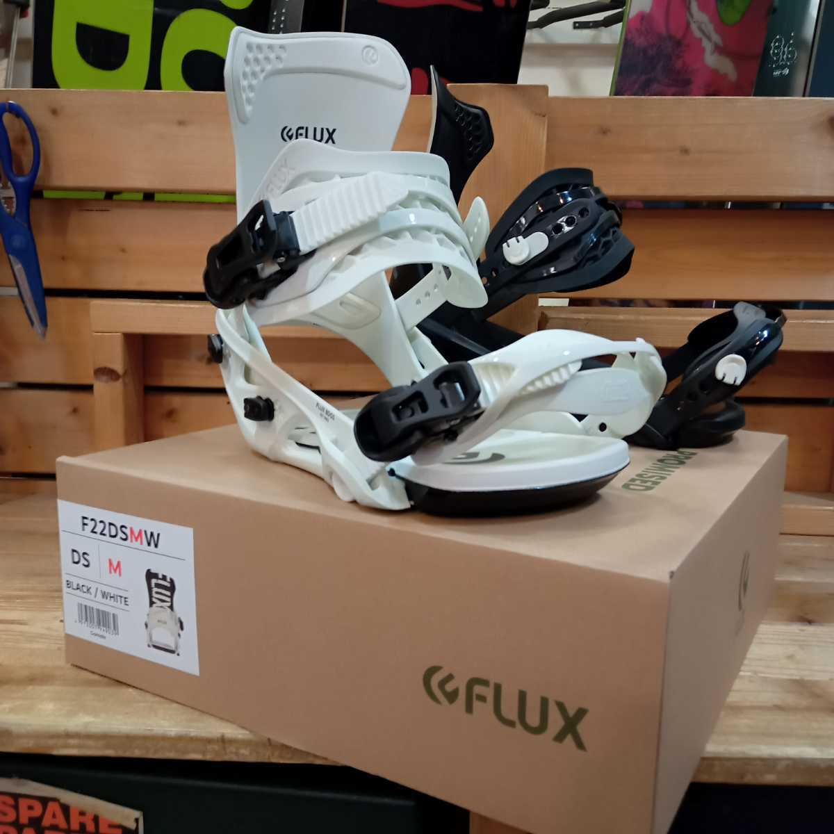 FLUX DS 21-22モデル 新品未使用 フラックス ディーエス Mサイズ 25 