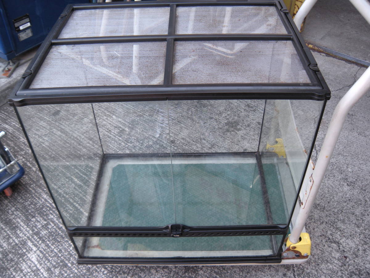 名古屋市より 引き取り歓迎 爬虫類水槽 60 45 5 61 5ｃｍ トカゲ等 飼育ケース 売買されたオークション情報 Yahooの商品情報をアーカイブ公開 オークファン Aucfan Com