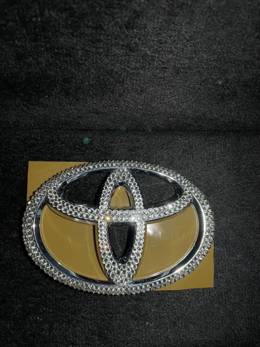 トヨタ　ロゴ エンブレム デコ ガラスストーン クリスタル　ドレスアップ_1