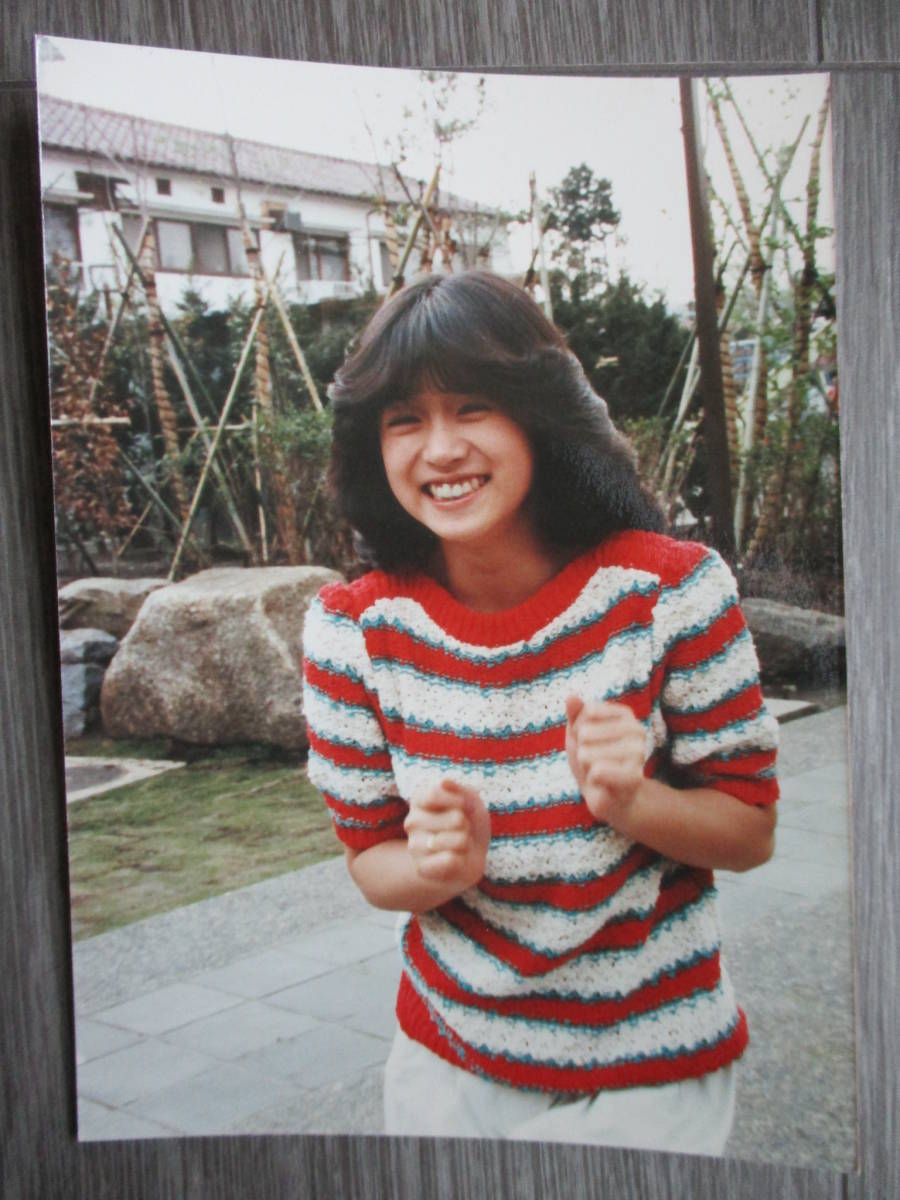 中森明菜☆デビュー初期☆Eサイズ生写真⑤(写真)｜売買された