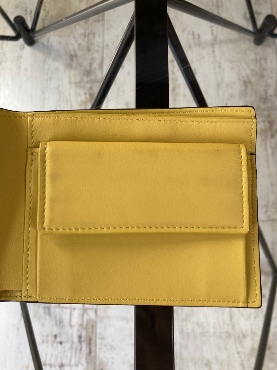1円スタート 【美品・未使用】FENDI フェンディ 本物 財布 二つ折り 