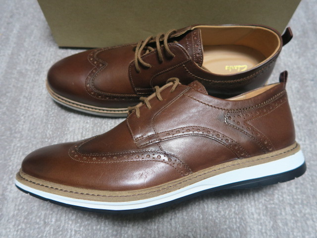 2.5万★試着程度未使用品★箱付 CLARKS クラークス Chantry Wing / キャンティーウィング 天然皮革 本革 UK10 Tan Leather タンレザー -クラークス ワラビー 27.5の中古品 ATLハイクアップウォータープルーフ 来年200周年を迎えるクラークスの2024年秋冬シーズンの舞台はTOKYO \u201c靴を売らない\u201d接客と個の声を尊重する独自