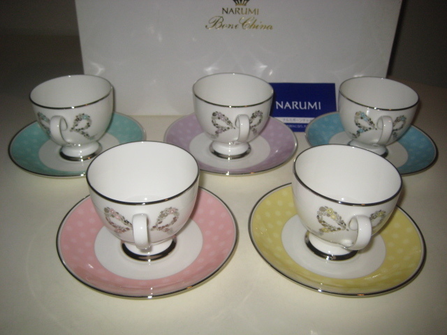 伝統的工芸品 村上木彫堆朱 泉山作 茶筒 牡丹唐草 無形文化財 茶道具