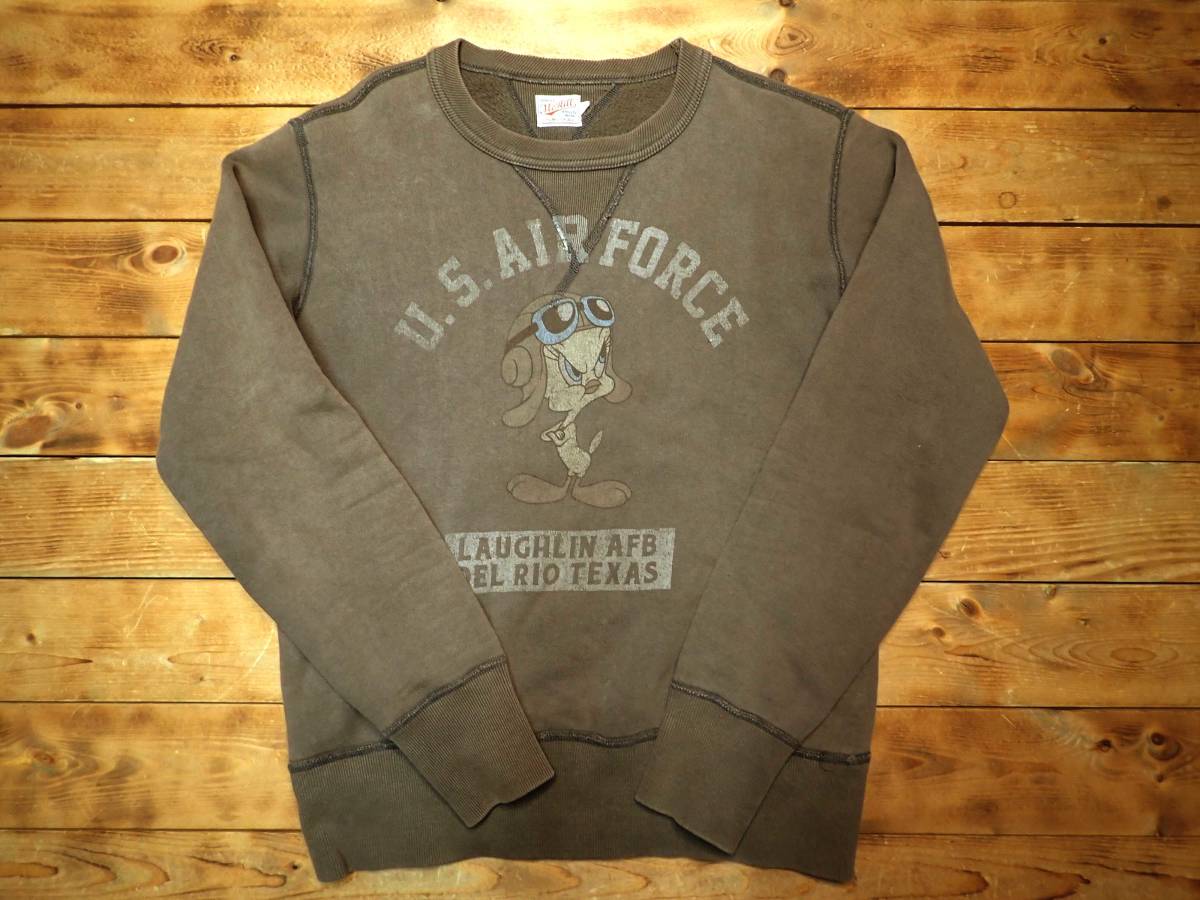 トイズマッコイ、マックヒル両Vスエット。 Toys McCoy トイズマッコイ マックヒル L/S Set-in Print Sweatshirt
