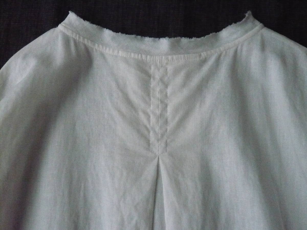 美品　コンジェペイエ　リネン混　レース付き　チュニック　7分袖 - コンジェペイエ 機能付リネン混レース使いシャツチュニック 新品未使用タグ付き ご愛用様お勧め Unblend│MONO