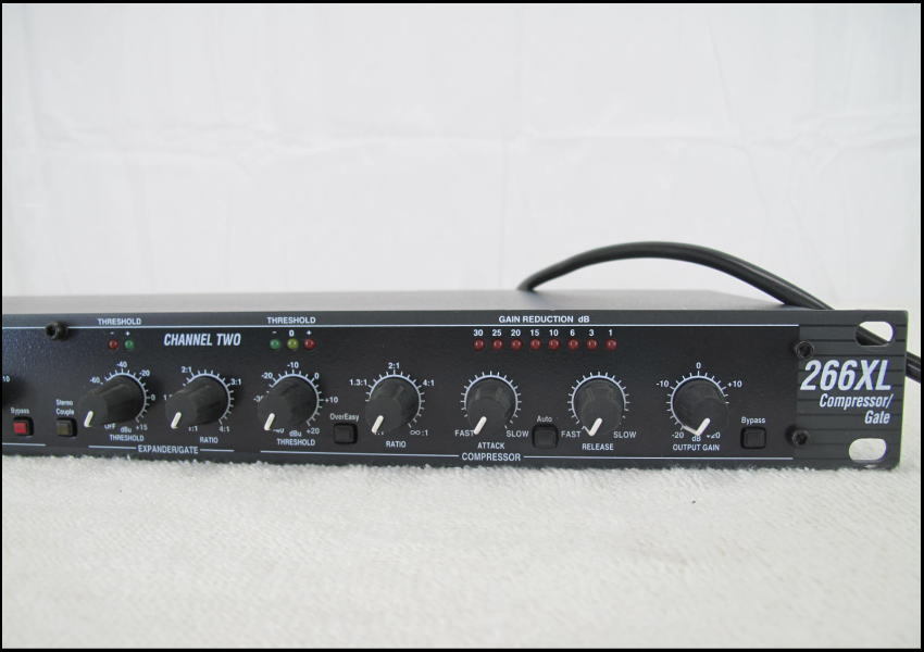 dbx 266xs ステレオコンプレッサー 商品の説明2年ほど前にサウンド…
