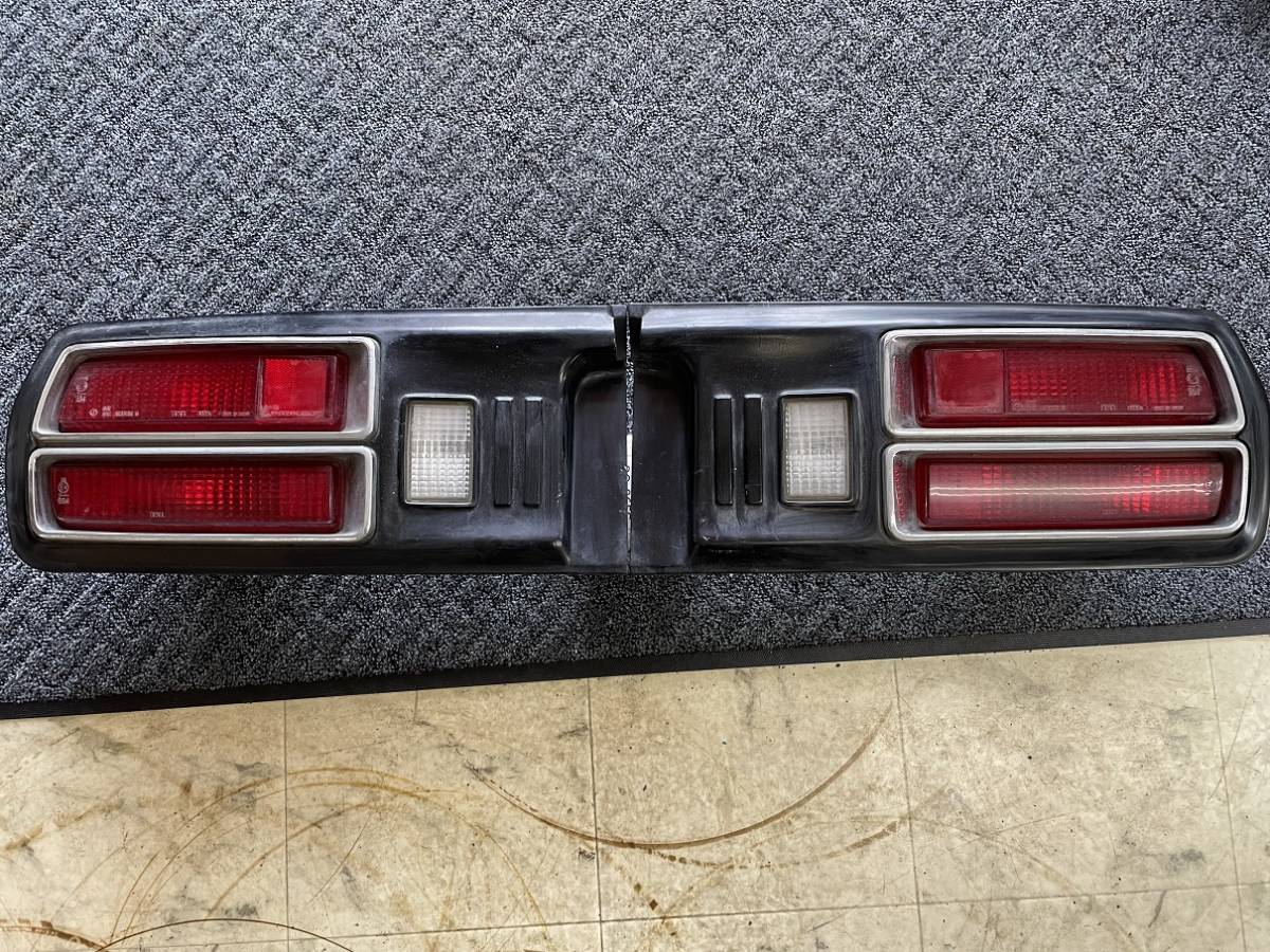  当時物 S30 ３１テールランプASSY 赤赤(テールライト)｜売買されたオークション情報、yahooの商品情報をアーカイブ公開 - オークファン 日産用