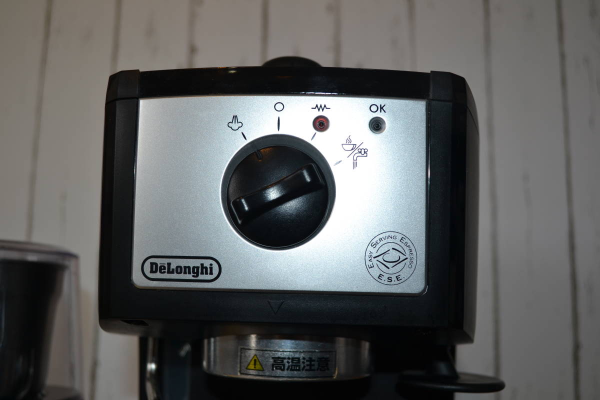 欠品あり】デロンギエスプレッソマシン DeLonghi EC152J デロンギ