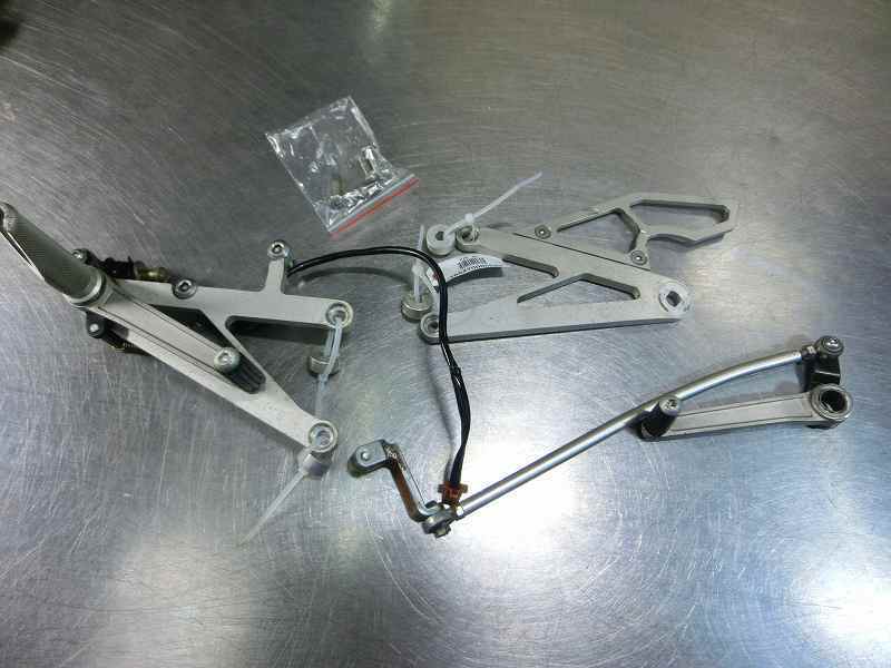 R1-Z YZF-R1 COERCE コワース STEP r1 | メルカリ コワースバックステップ 2026年最新Yahoo!オークション yzf KIT ヤマハ ('15-) YAMAHA YZF-R1（2CR）に適合する｜バックステップの商品一覧｜バイクパーツ
