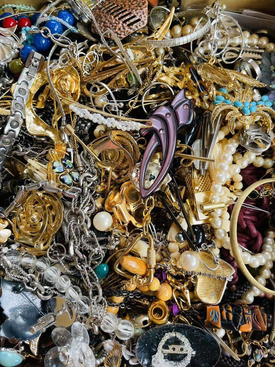 大量 重量約8.2kg アクセサリーまとめ パール 真珠 カメオ 指輪 リング 
