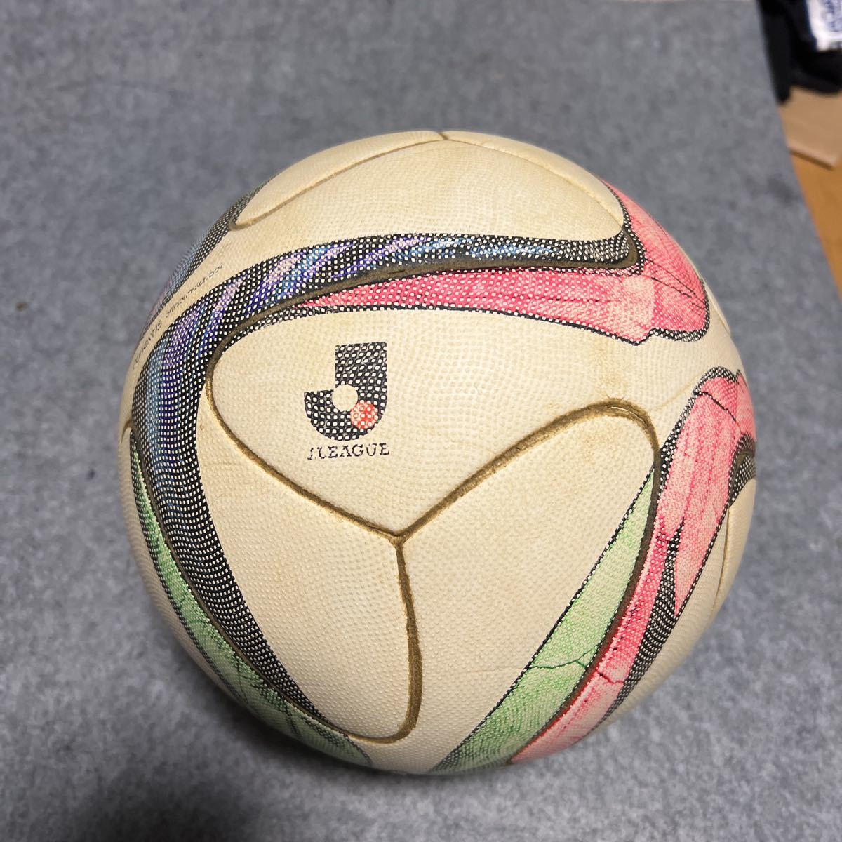 1円スタート Adidas サッカーボール Jリーグ公式球 5号 売買されたオークション情報 Yahooの商品情報をアーカイブ公開 オークファン Aucfan Com