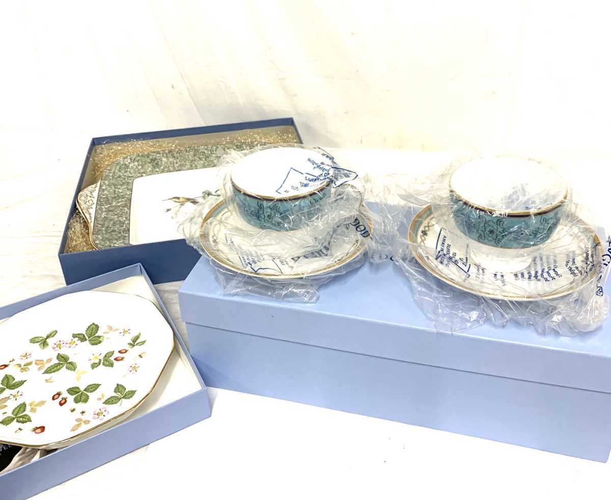 ウェッジウッドまとめて Wedgwood カップ ソーサー2客 プレート皿 