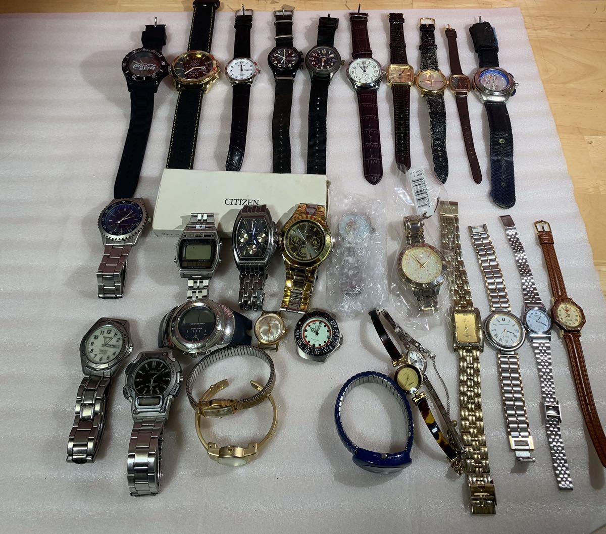  腕時計 低価格帯 大量約31点 まとめ セット SEIKO CASIO KEYA など まとめて 不動品 ジャンク扱い 1.5キロ(アナログ（クォーツ式）)｜売買されたオークション情報、yahooの商品情報をアーカイブ公 その他