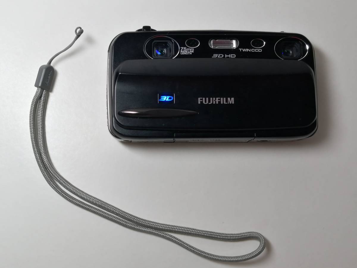 3D REAL W3 FinePix FUJIFILM 3Dデジタルカメラ - 富士フイルム、裸眼