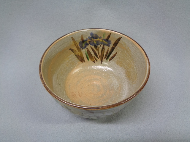 清香作 菖蒲絵茶碗