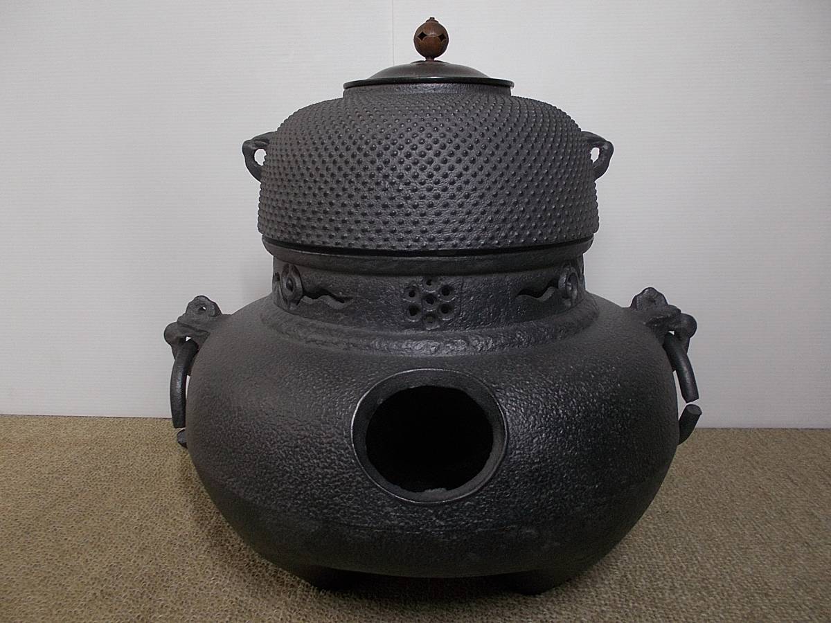 茶道具 風炉釜 茶釜添え 切合鬼面風炉 鉄風炉 茶釜 | 鬼面風炉 2026年