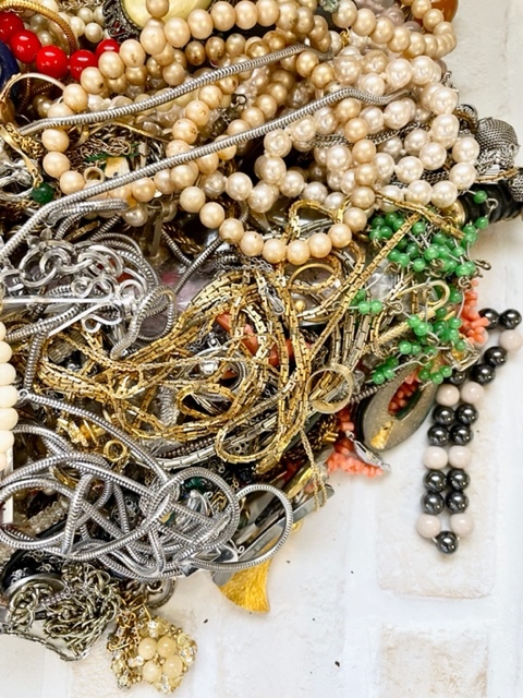 ☆総重量約2.8kg☆アクセサリー まとめ ネックレス 指輪 ピアス