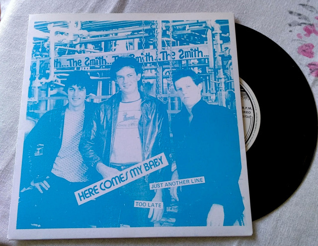 - Comes My Here Baby THE Tremeloes TREMELOES The Vinyl 0 MONO LP VINYL VG+&frasl;VG+ (mono)
